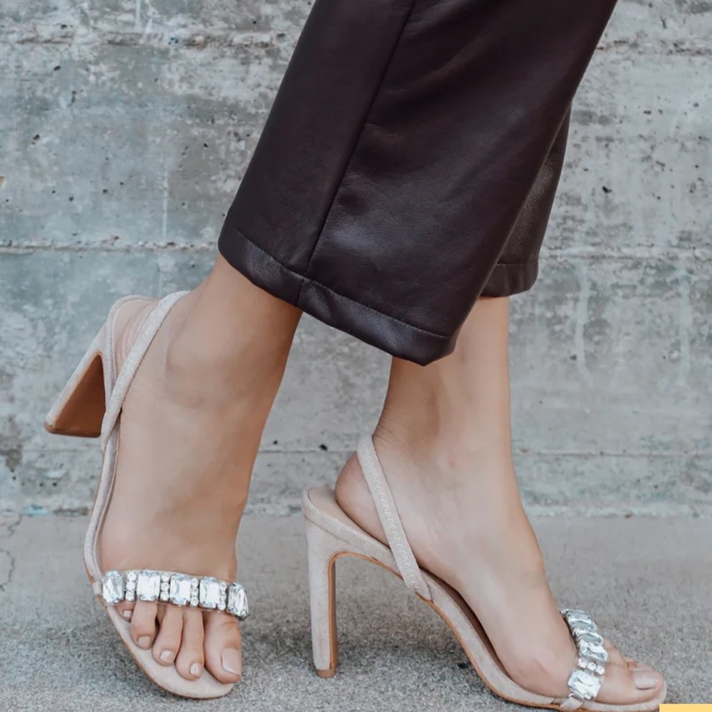 Lulus Nude Suede Rhinestone High Heel Sandals Sz10